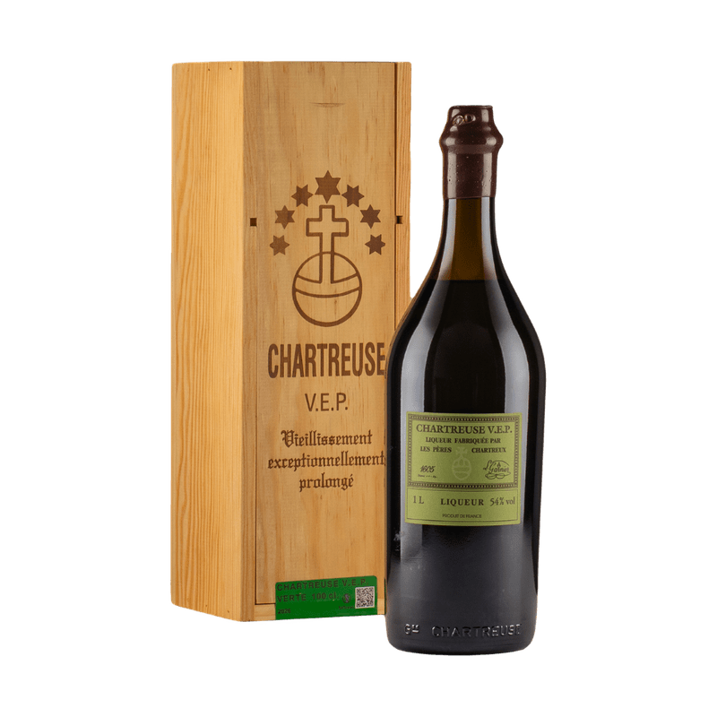 Chartreuse Herbal Liqueur Green V.E.P. 2026 1L - Vintage Wine & Spirits