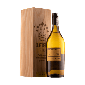 Chartreuse Herbal Liqueur Yellow V.E.P. 1L Wood Box - Vintage Wine & Spirits